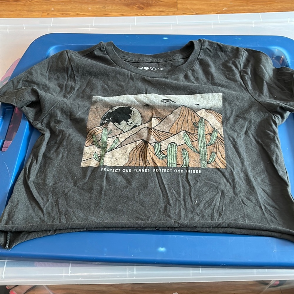 Cropped Tee